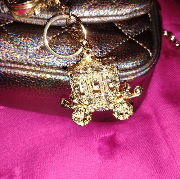 Juicy Couture 2 EUC crossbody Purse ๐/Wristlet ๐ - Picture 6 of 16